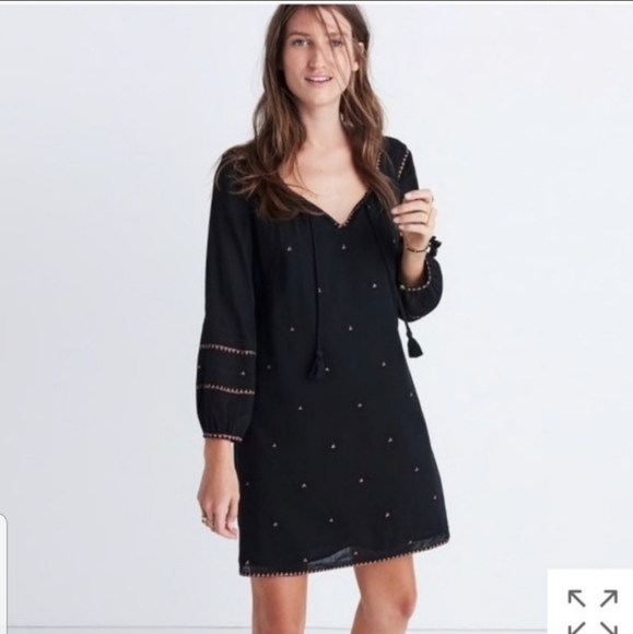 Madewell Dresses & Skirts - Madewell Embroidered Signal Tunic Dress